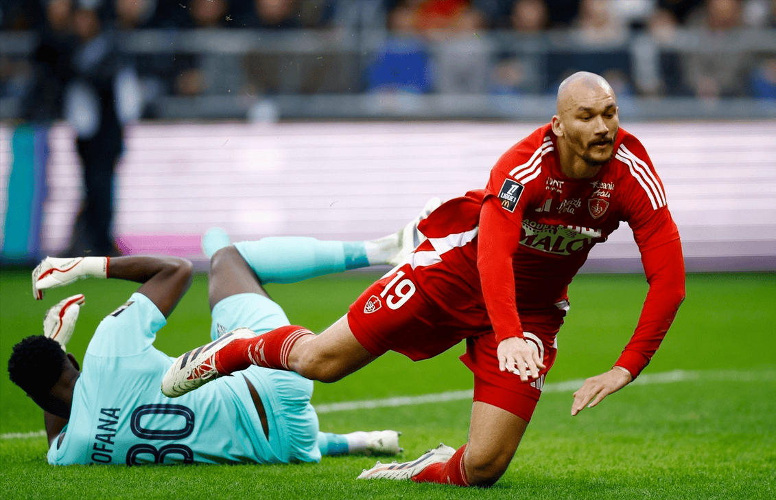 关于法甲今晚再迎强敌，洛杉矶快船手感冰凉，主帅态度——气氛紧张，资深球员宣示担当的信息-开云棋牌