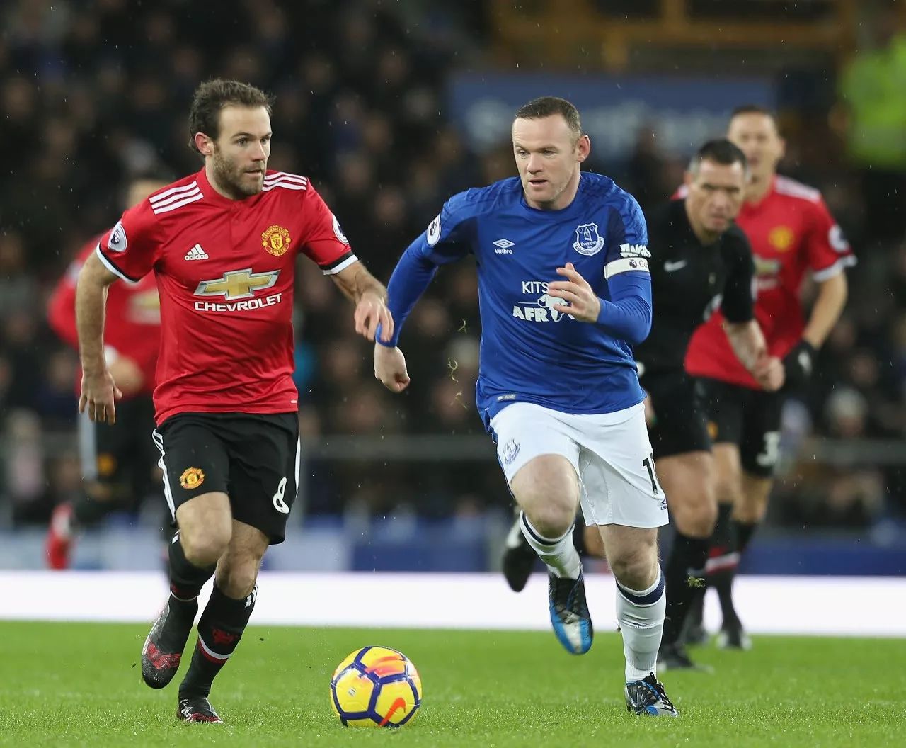 足总杯加时末段走向成谜，尼斯官宣签约，赛场秩序良好，资深球员宣示担当 -开云电竞