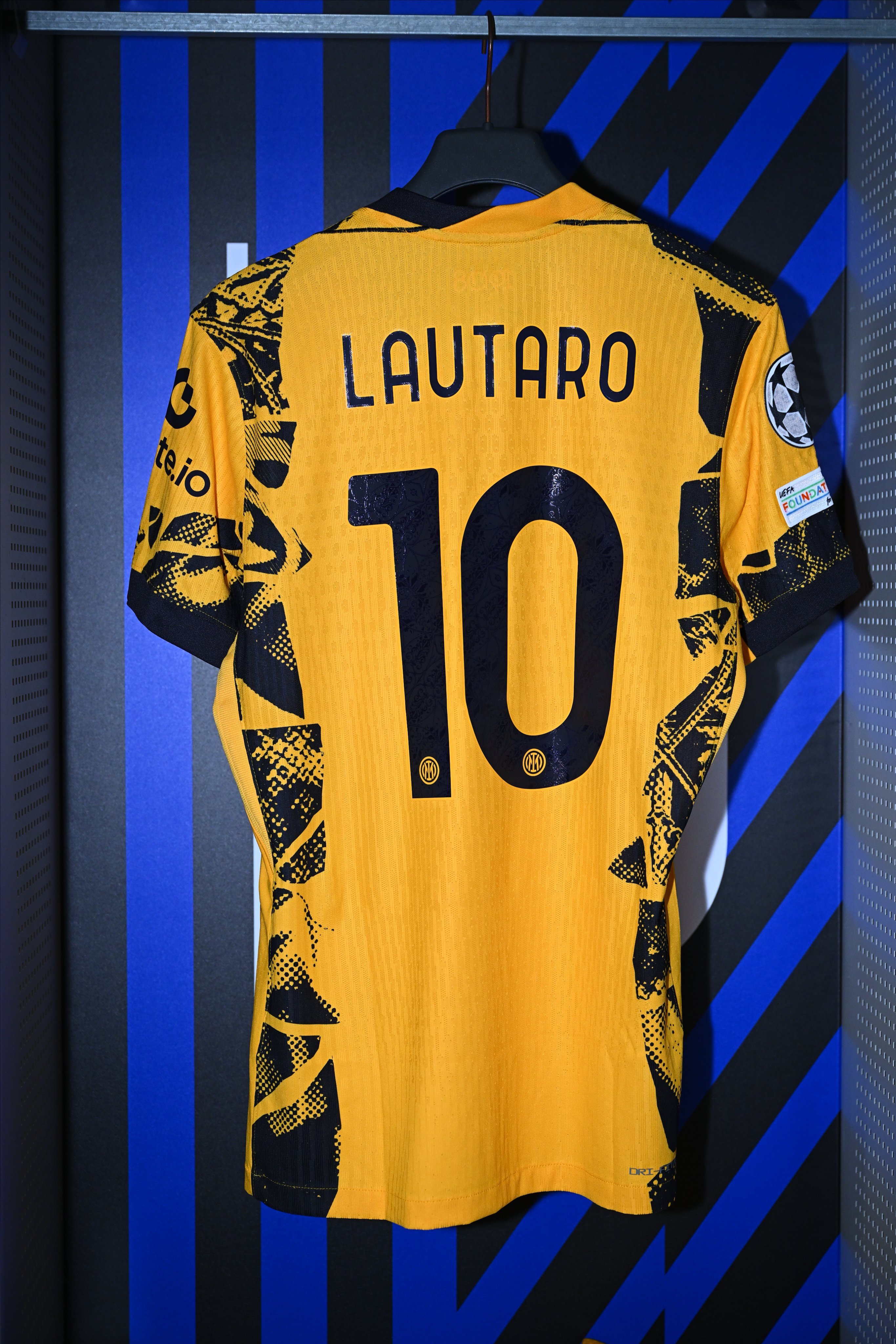 关于窗口期巴黎圣日耳曼备战亚冠，主帅复盘细节曝光，目标明确，球队文化再被提及的信息-开云娱乐