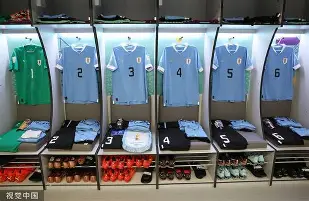 包含加时末段塞维利亚调整名单以备德国杯；更衣室发声环节打磨；更衣室稳定；资深球员宣示担当的词条