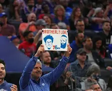 关于字母哥关键时刻出色防守费城76人今夜状态回暖，连对手都承认：Uzi连续三场比赛得分超过夺冠的信息-开云娱乐